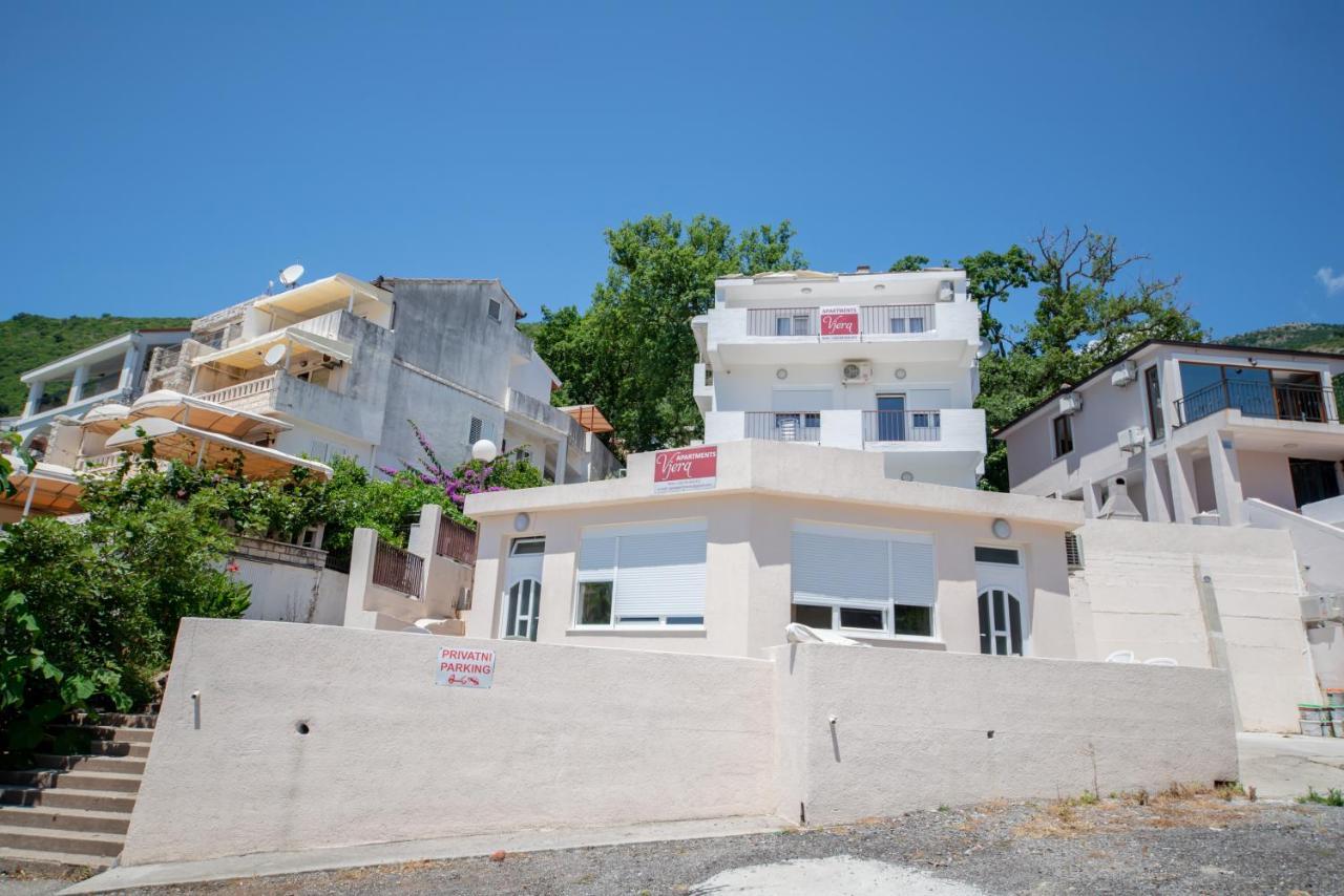 Apartments Vjera Petrovac Eksteriør bilde