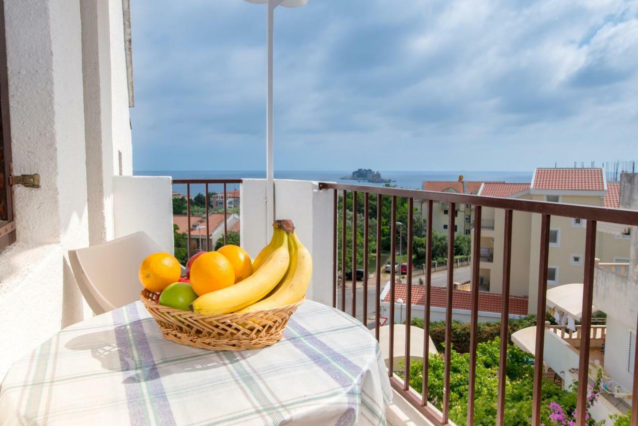 Apartments Vjera Petrovac Eksteriør bilde